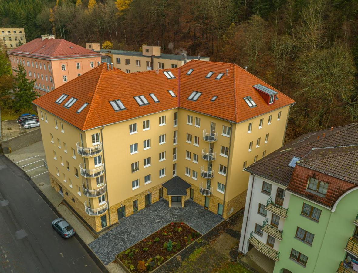 Apartman Claudia - Rezidence K Lanovce 亚希莫夫 外观 照片
