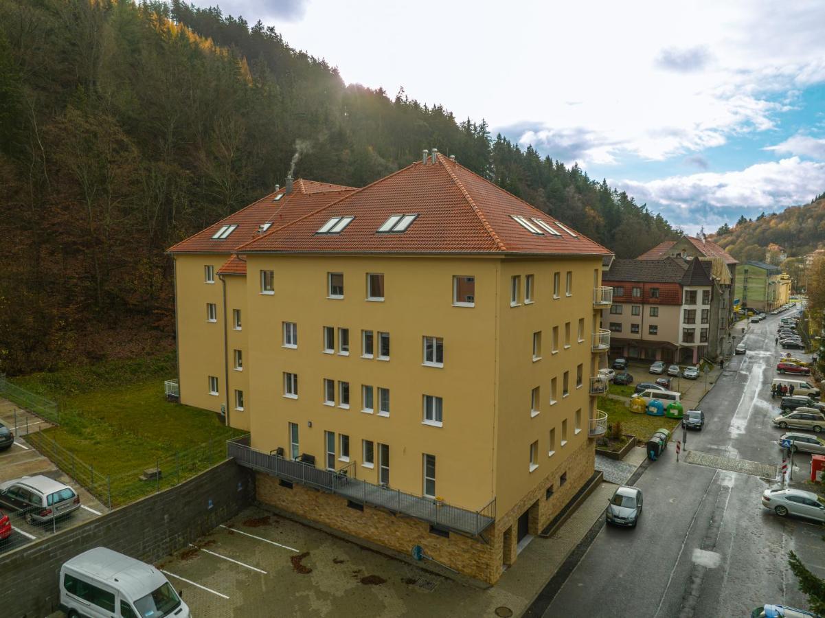 Apartman Claudia - Rezidence K Lanovce 亚希莫夫 外观 照片